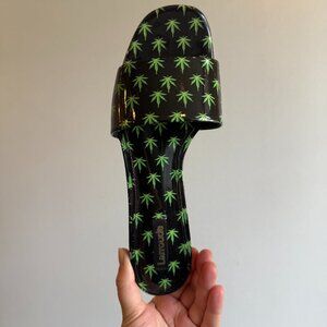 NEW LIMITED EDITION Larroude Ivy Leaf Flat Mule in Black Patent Leather Size 9.5